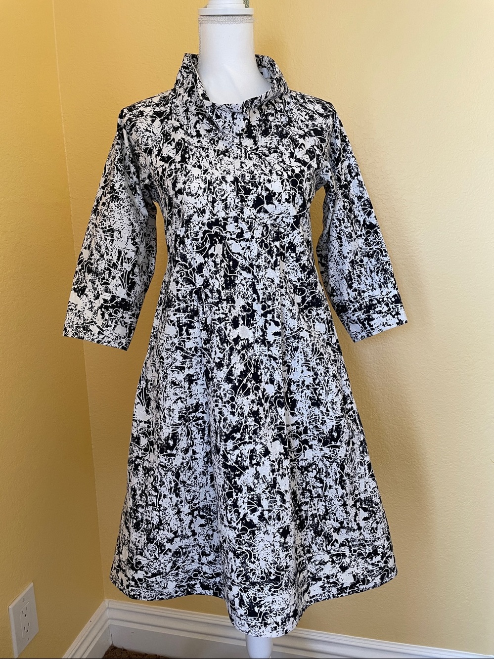 Jill Sander Black White Funnel Neck Cotton Midi Dress SZ 34  US XS